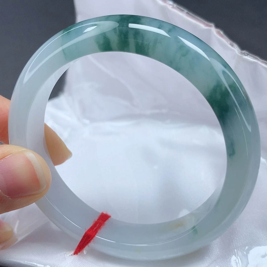 未镶嵌手镯翡翠，67号