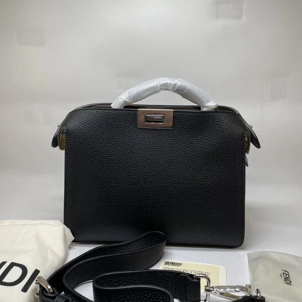全新未使用 FENDI/芬迪 范大范 peekaboo邮差包/4538 8470