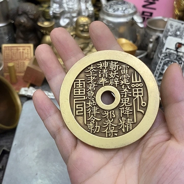 铜器工艺品一个一个