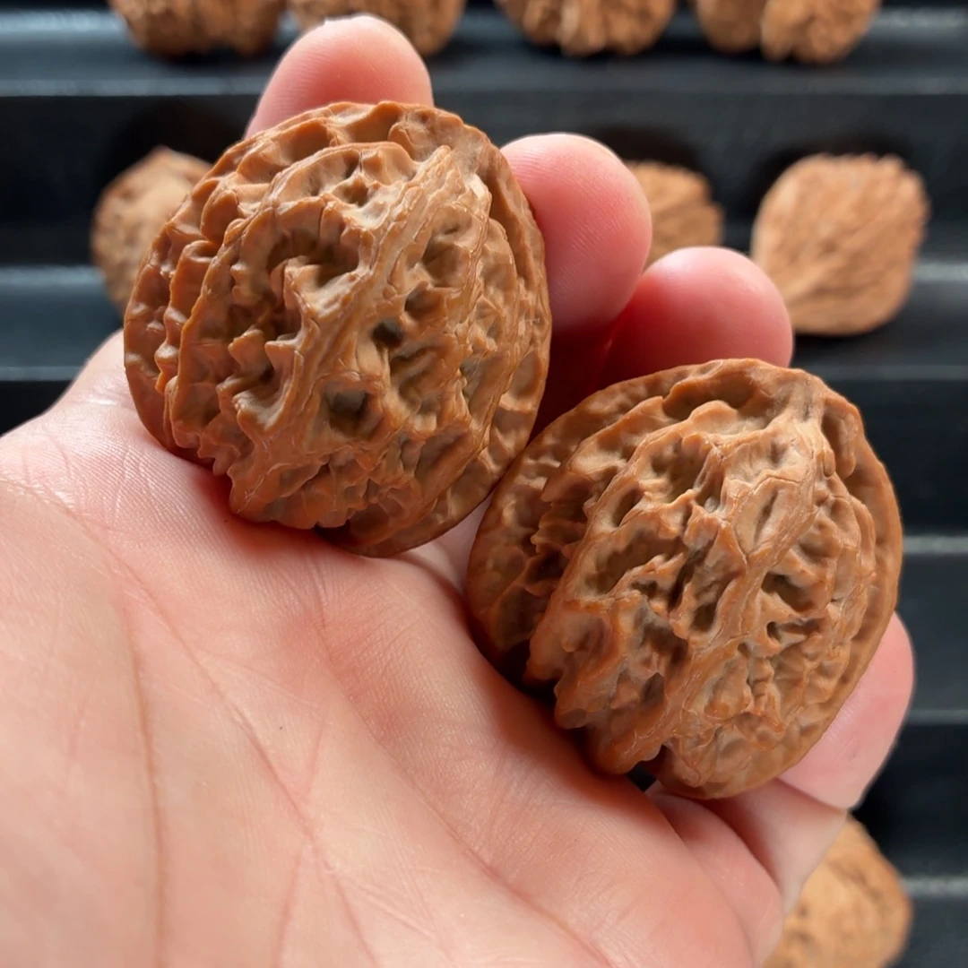 把件桃核山地一代老苹果40