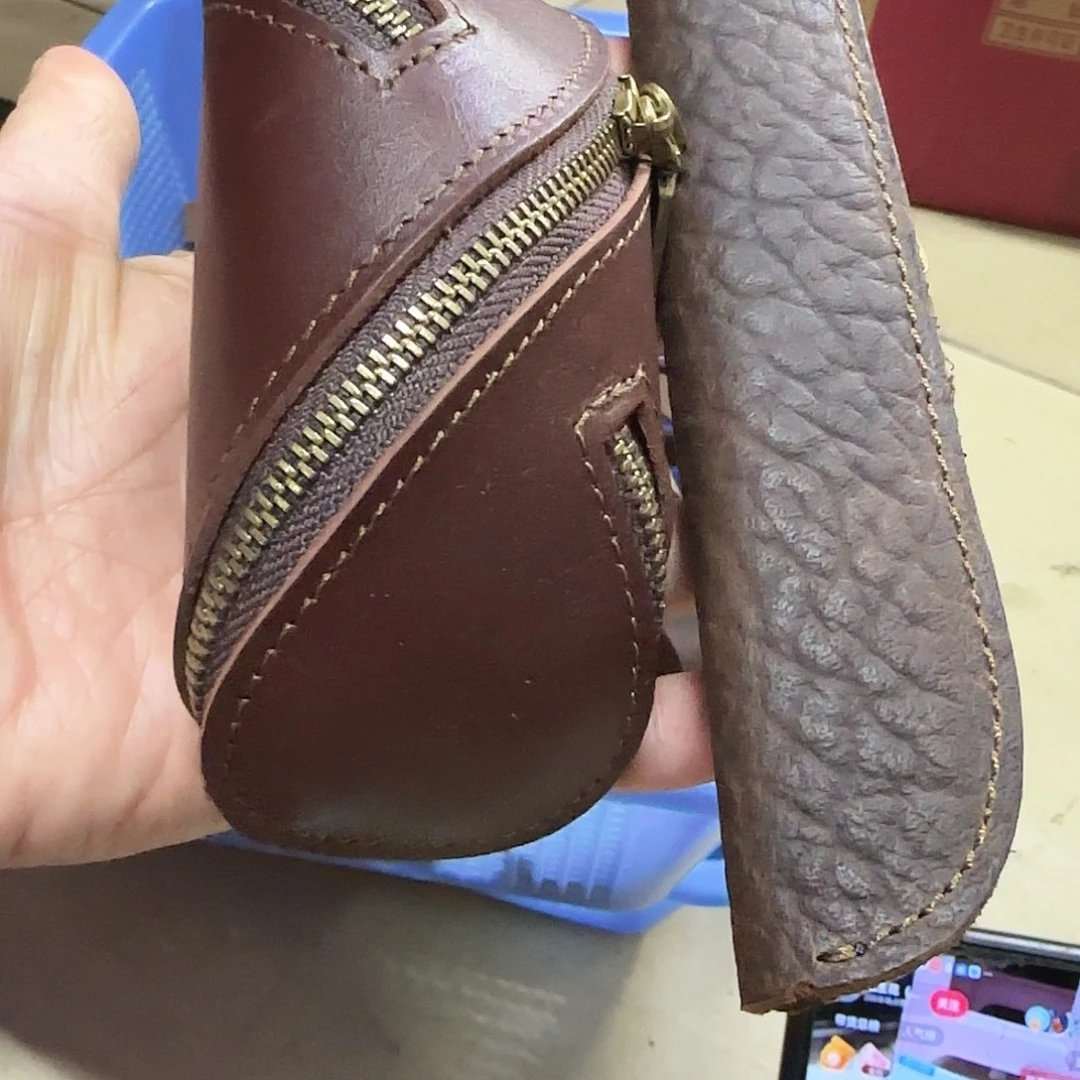 十***鱼小笔袋和枣红色钥匙包