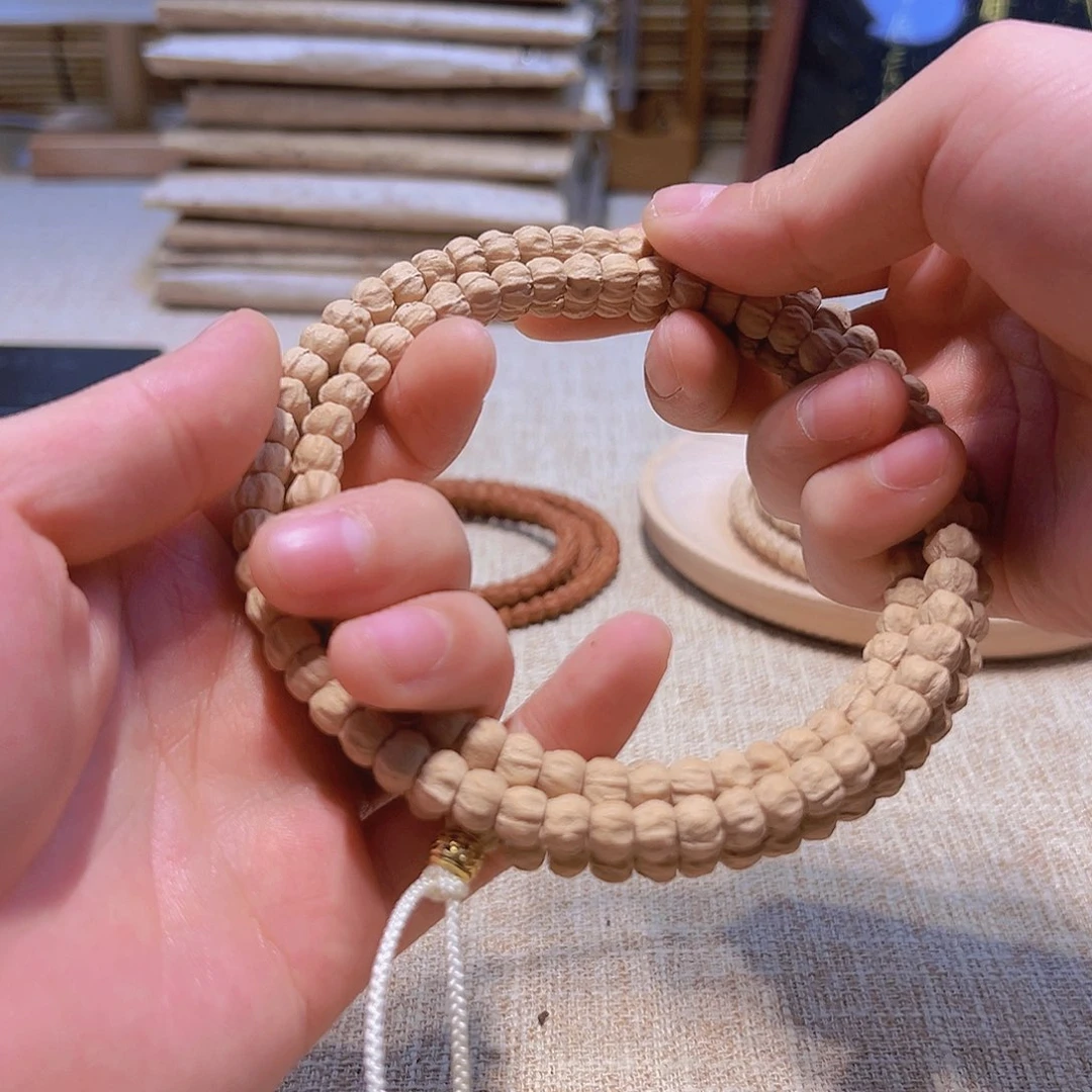 柏香籽/百香籽吊坠M***a