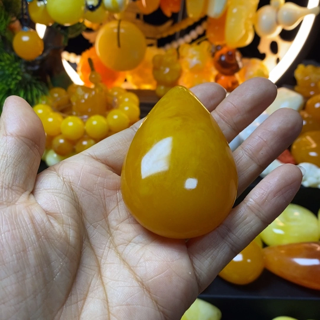 张***你无非金属全品无暇老蜡飘花水滴