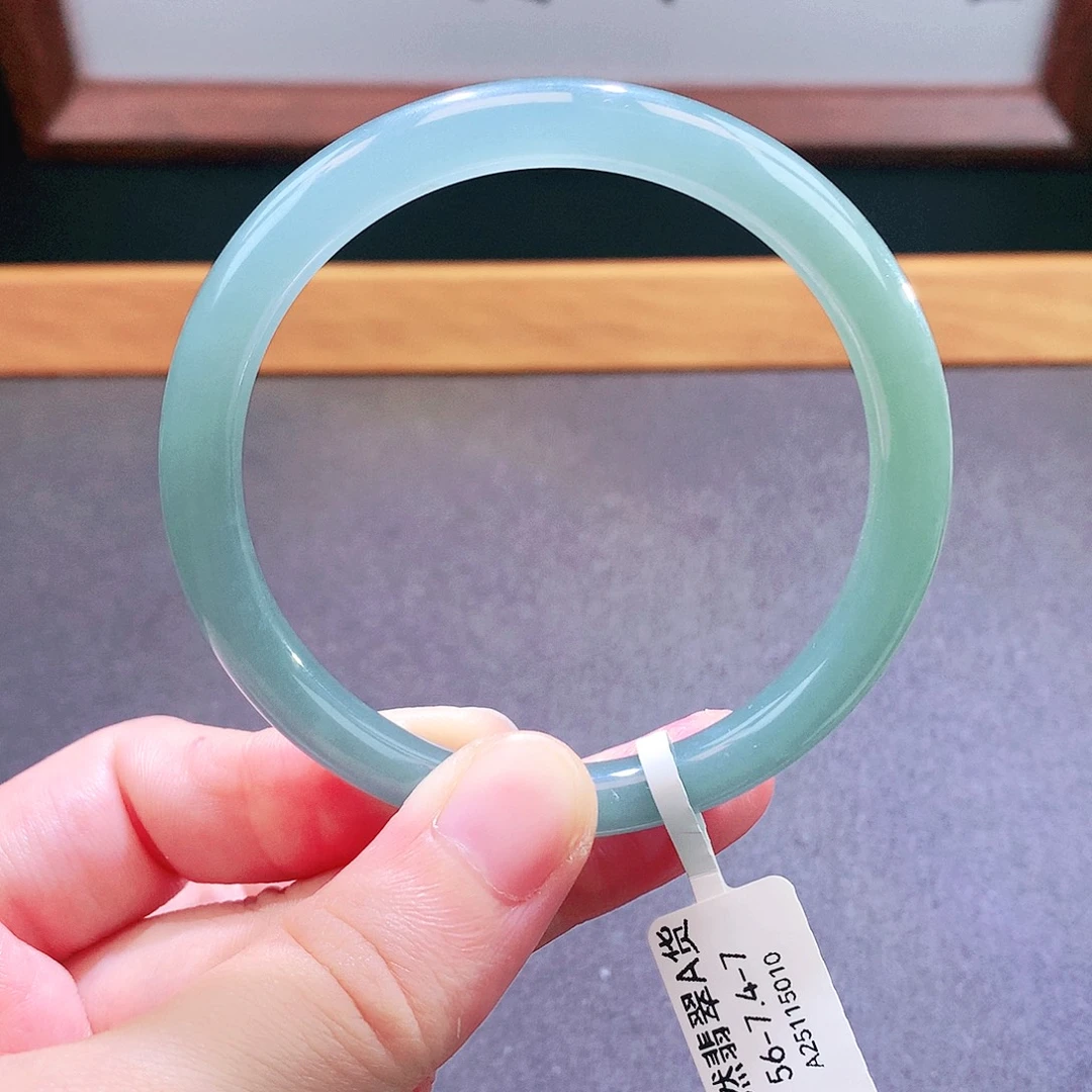未镶嵌手镯翡翠天然翡翠