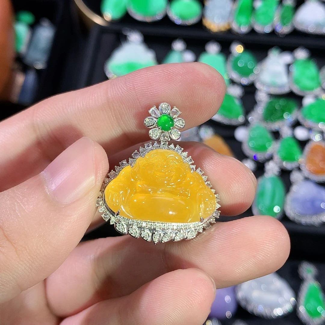 翡翠18K金镶嵌颈饰