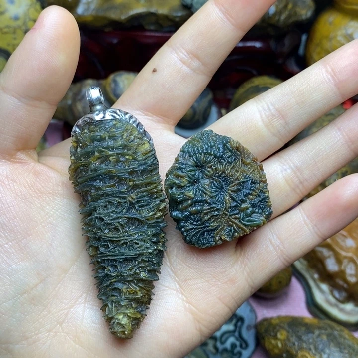 蓝***卫大叶紫檀（黑酸枝木类）