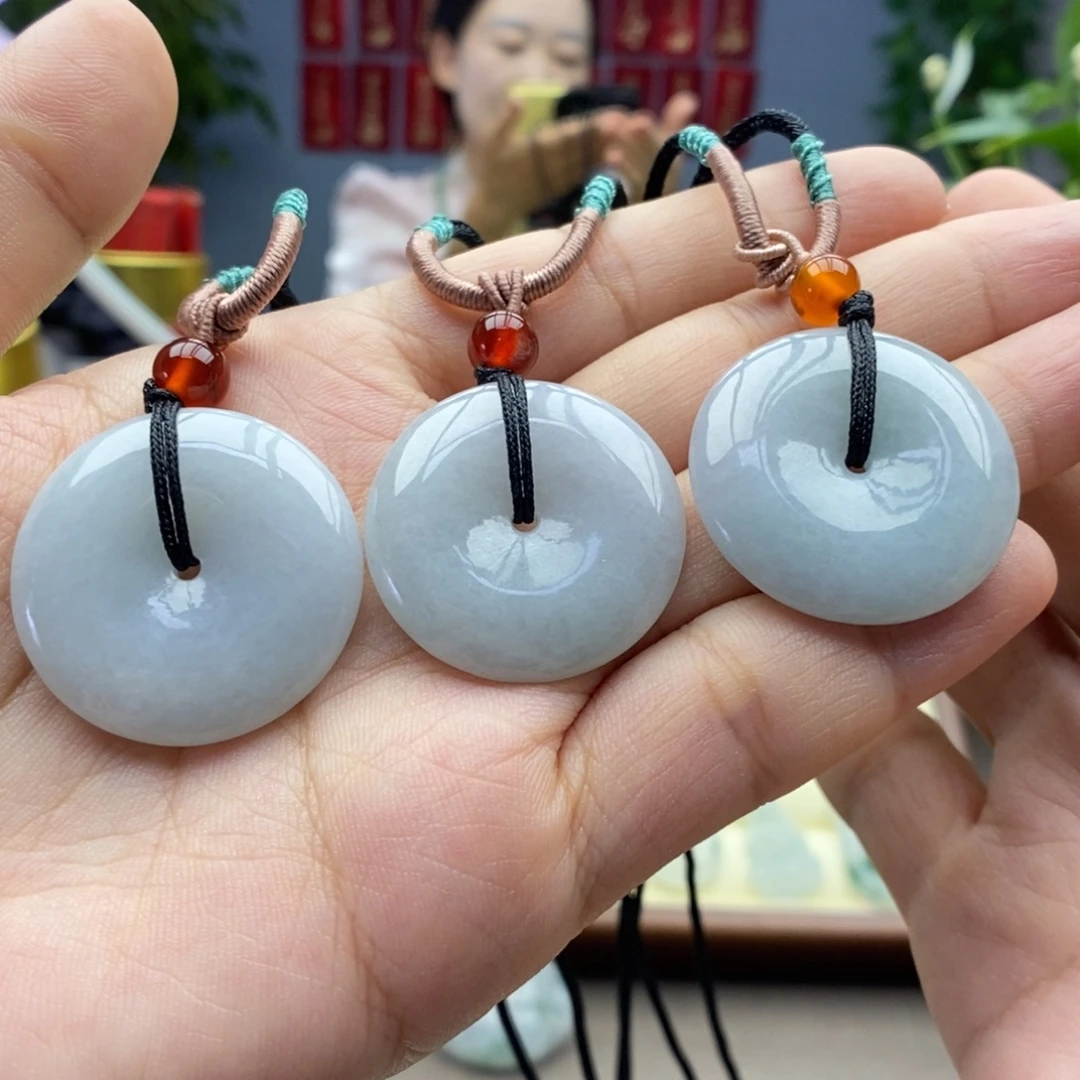 翡翠未镶嵌颈饰吊坠多样性发货发其一