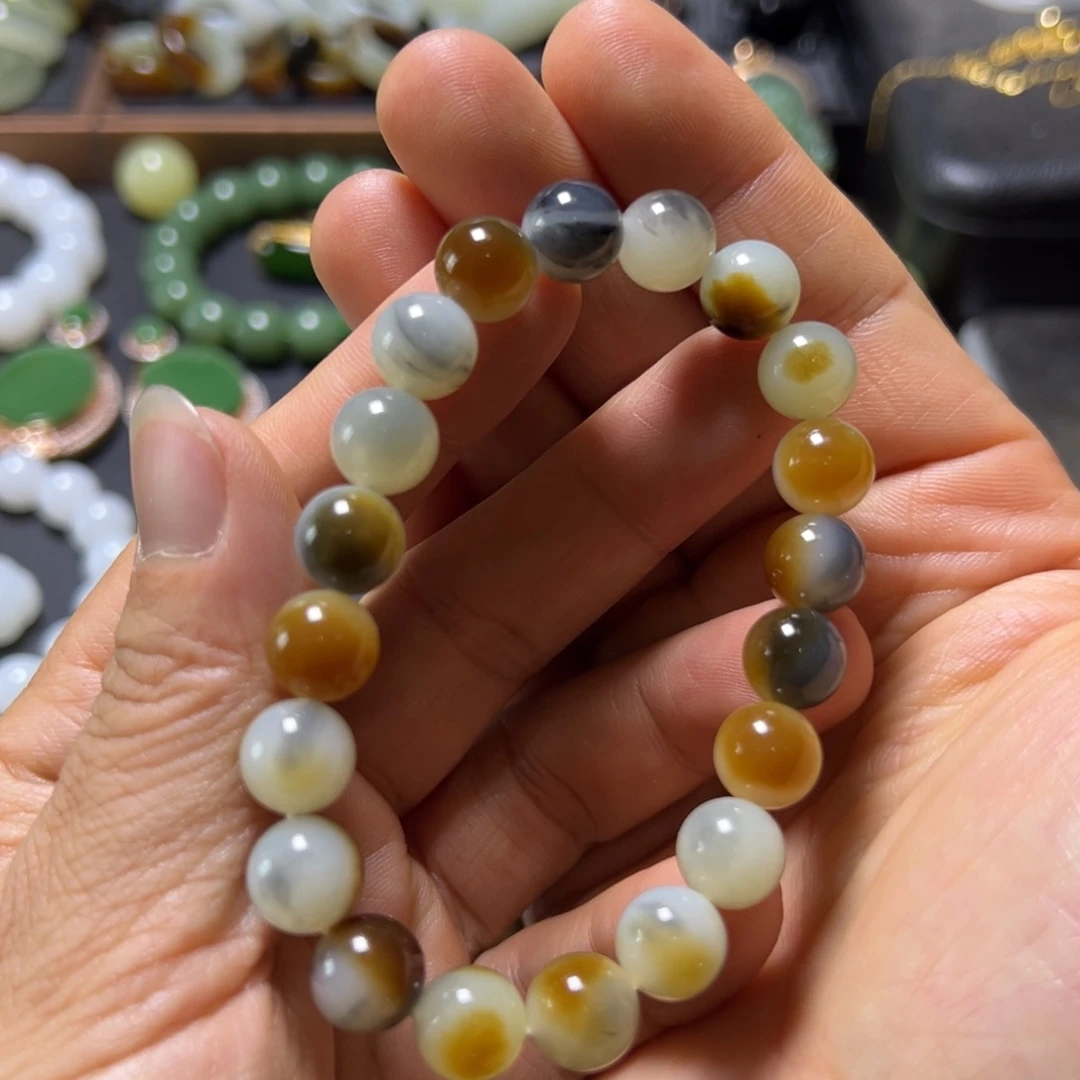 和田玉未镶嵌手串