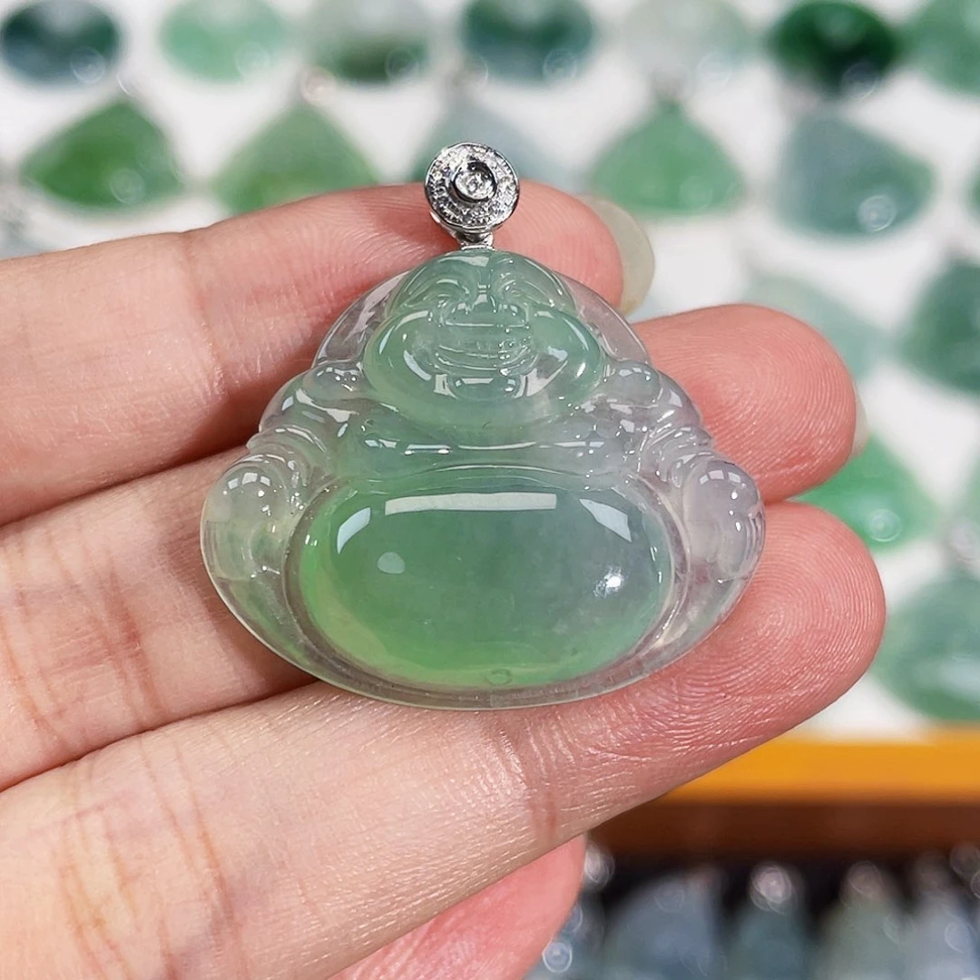 颈饰18K金镶嵌翡翠吊坠