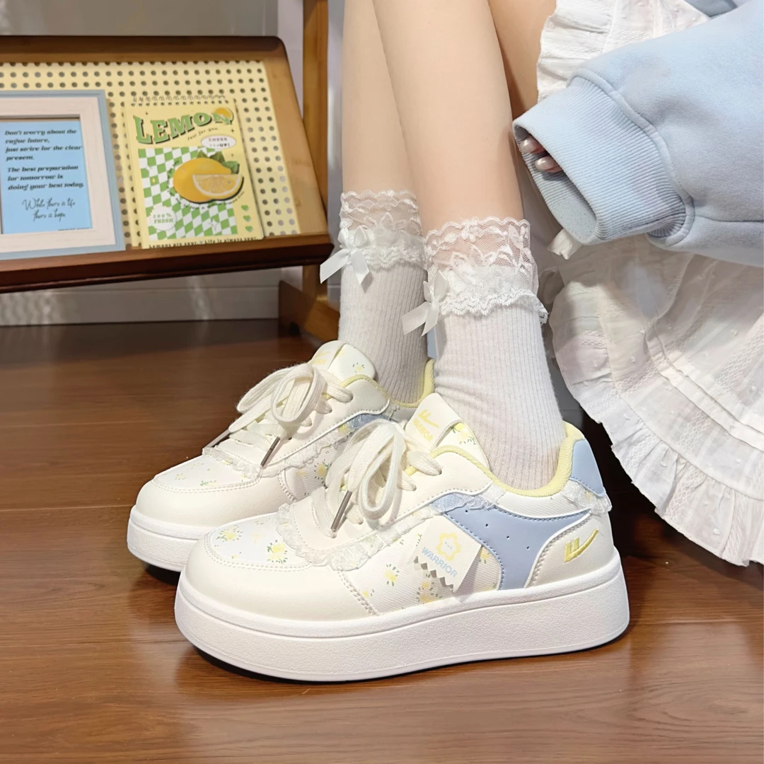 回力女鞋百搭配裙子小白鞋女2025秋季新款小众学生厚底休闲板鞋潮