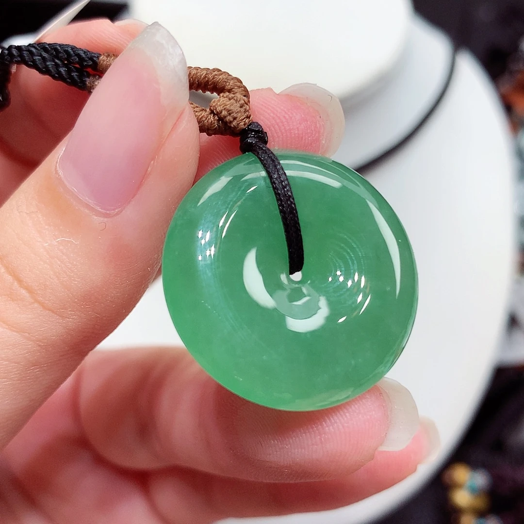 翡翠未镶嵌颈饰翡翠48，25.4/6.3