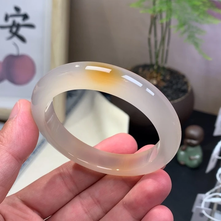 玛瑙/玉髓未镶嵌手镯