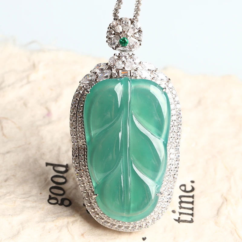 欧说珠宝小众轻奢大气小清新豪华经典翡翠项链镶嵌叶子挂件招财
