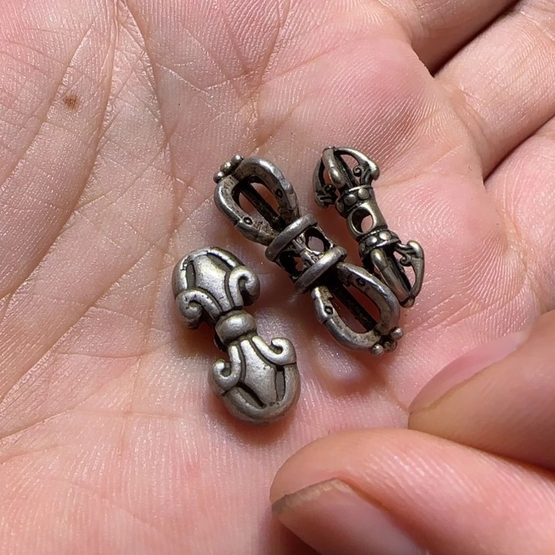 南***n吊坠……吊。手？手串搭配