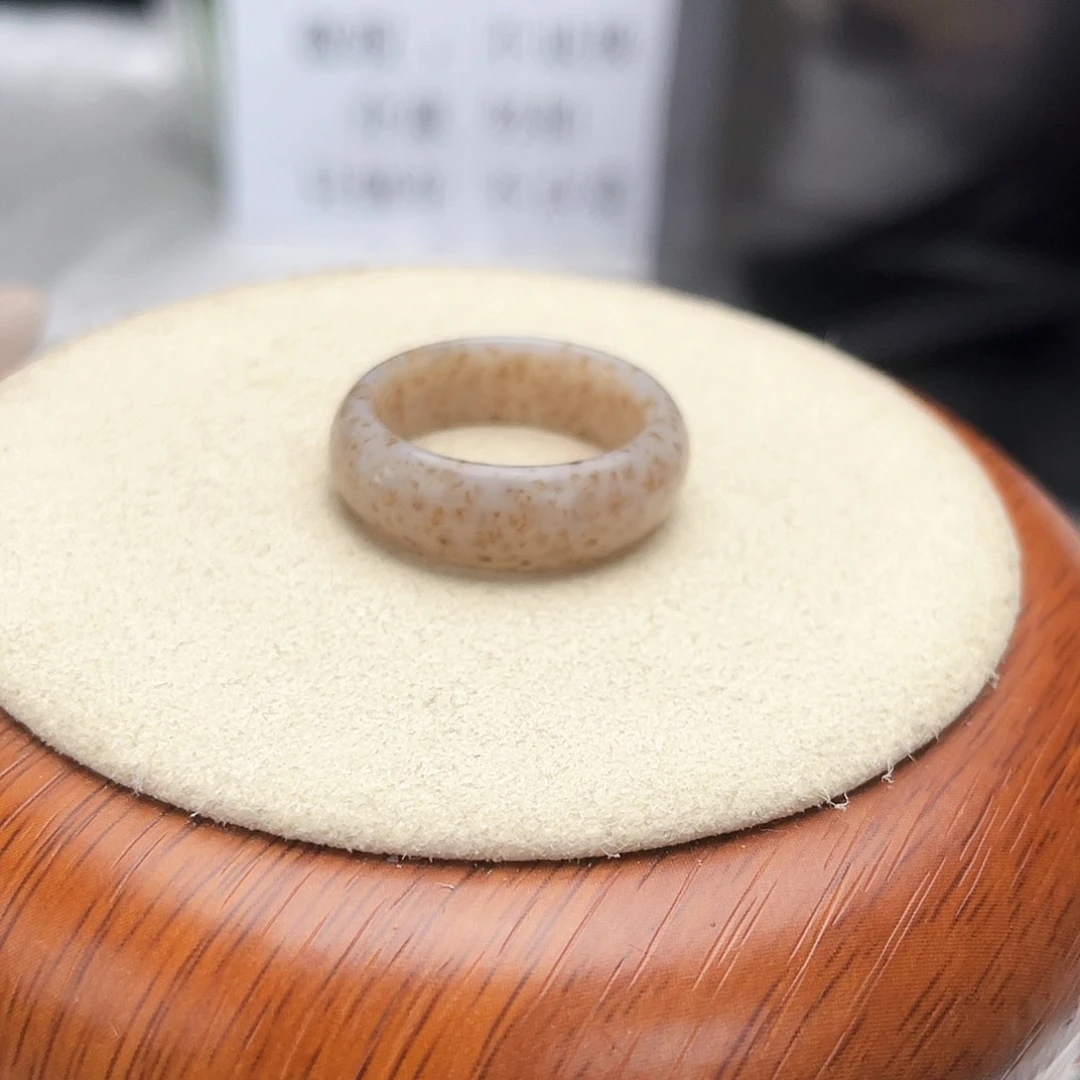 和田玉戒指未镶嵌z65桂花轮胎19不退换