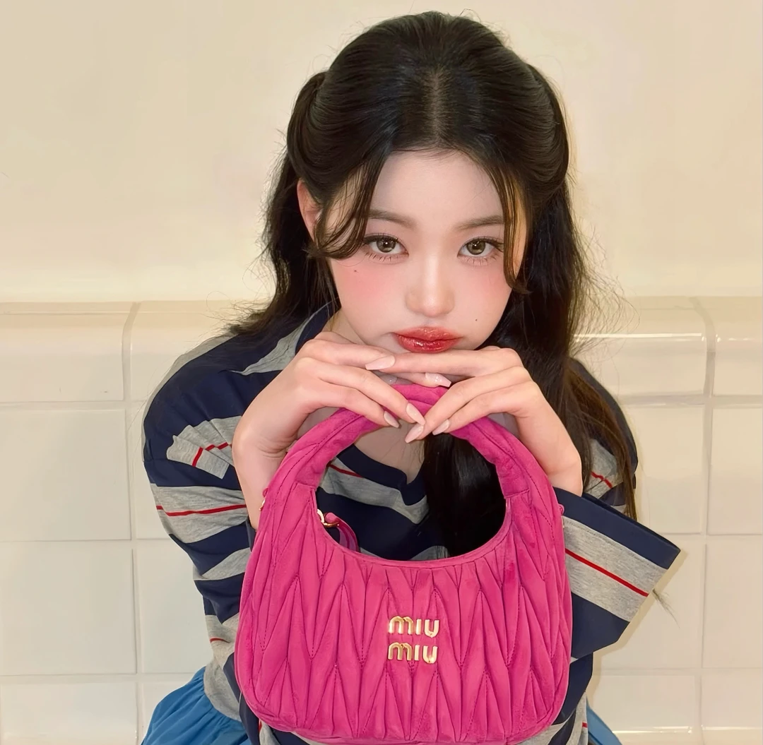 未使用 MIU MIU/缪缪 25新品 张元英同款海军蓝条纹长袖