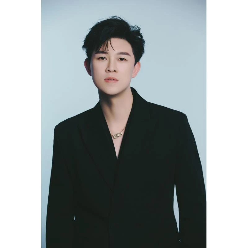 HOW2PLAY CF-F869-30 大胆探索，释放盲盒可能（单肩包盲盒三零）