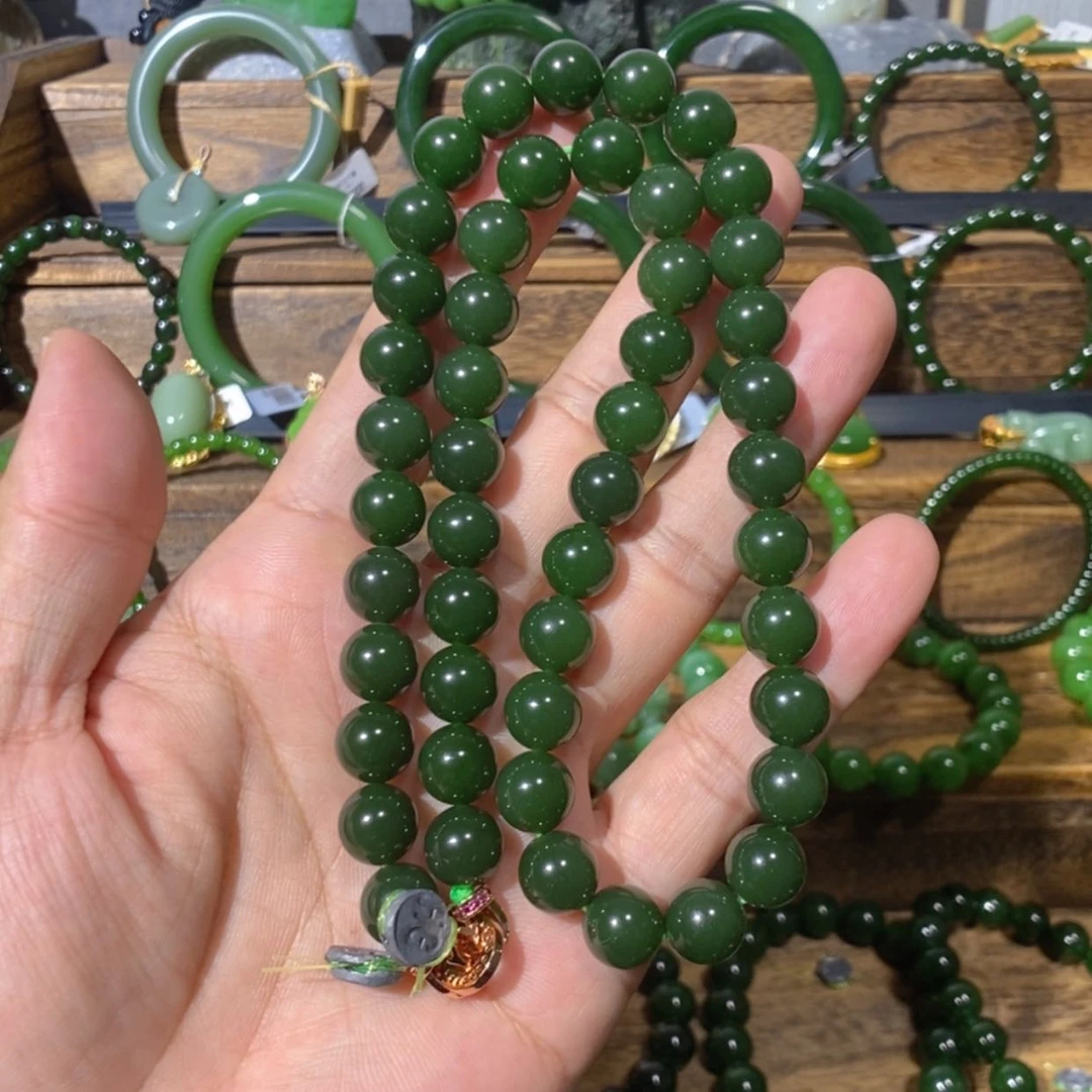 【闪购商品】吊坠(不含链)未镶嵌和田玉俄七菠菜绿妈妈链10