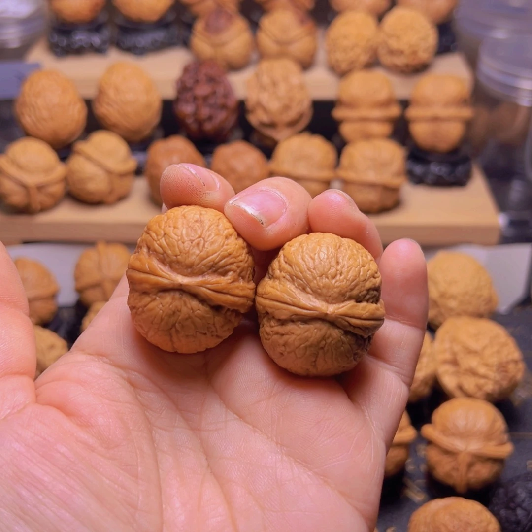 阿***巴文玩核桃吊坠90w福利龙蛋