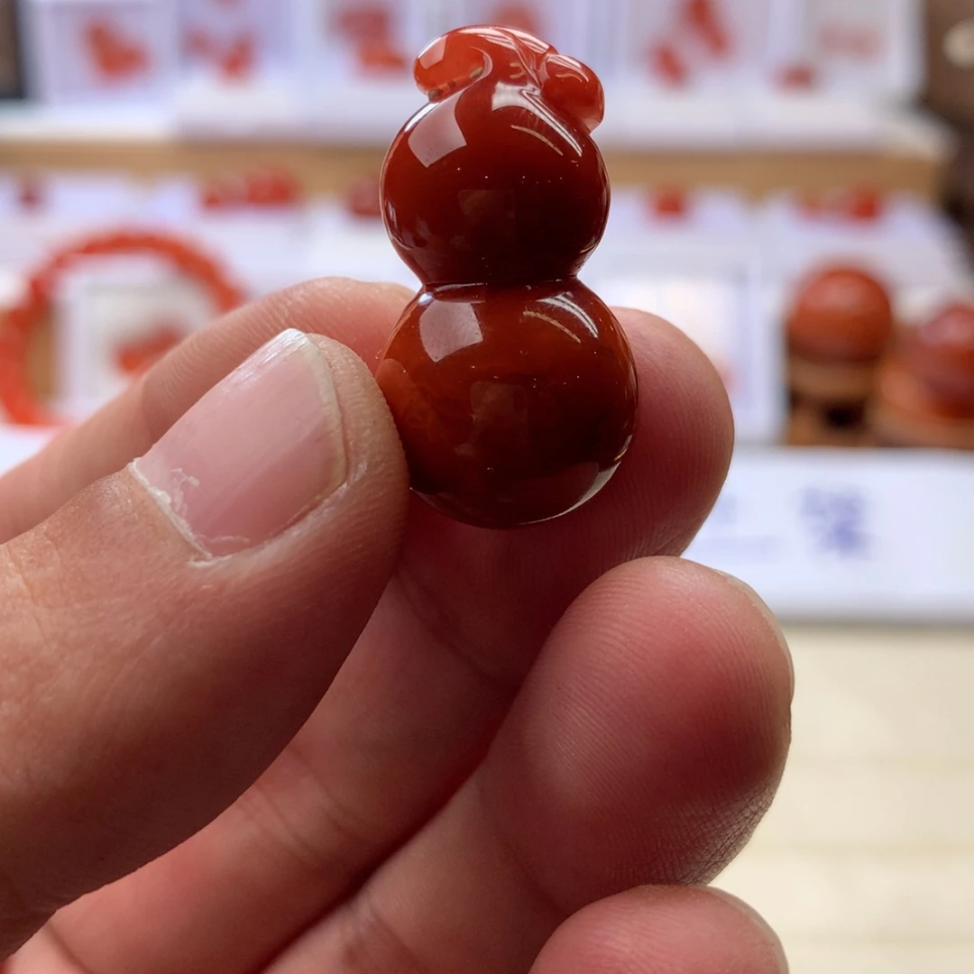 颈饰未镶嵌南红玛瑙