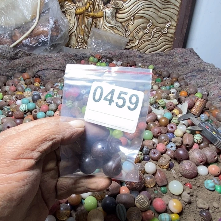 思***泉和田玉（糖玉）未镶嵌手链