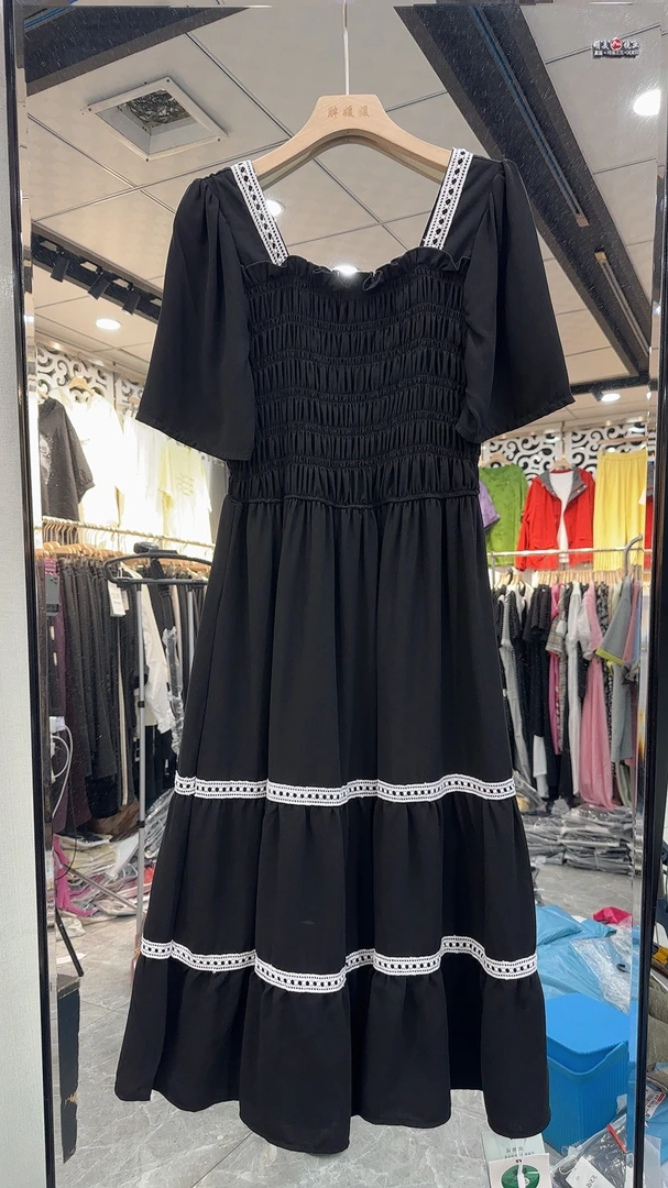 芳领蛋糕显瘦连衣裙