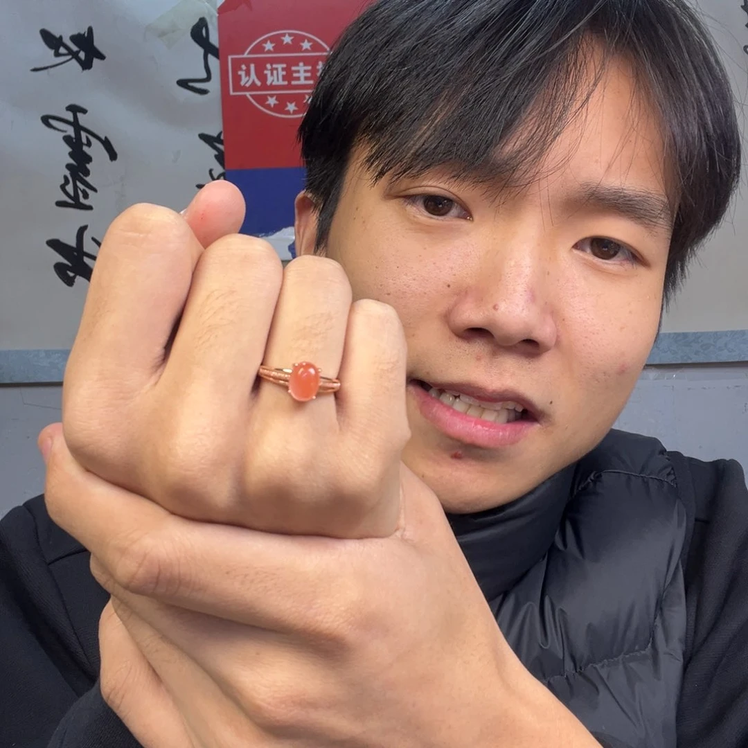 颈饰未镶嵌南红玛瑙多样性南红戒指