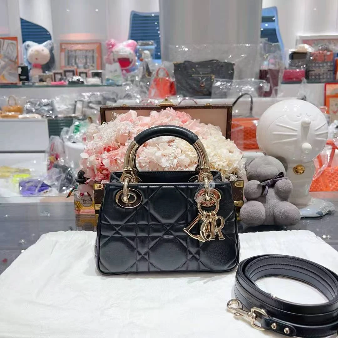 99新 DIOR/迪奥 Dior迪奥95.22黑色藤格纹金扣戴妃包