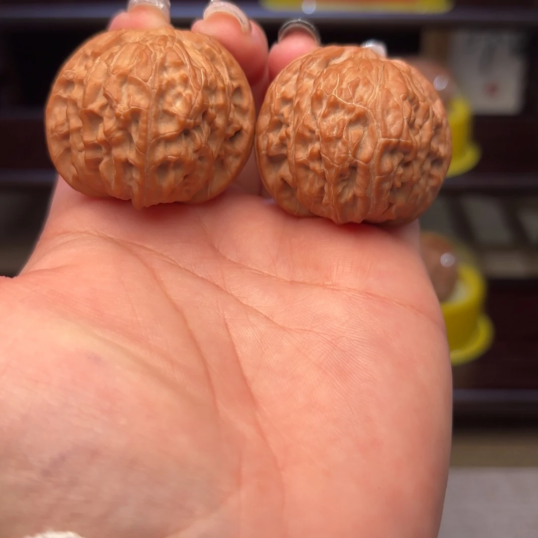 苹*40 尺全品无修红皮山地磨盘