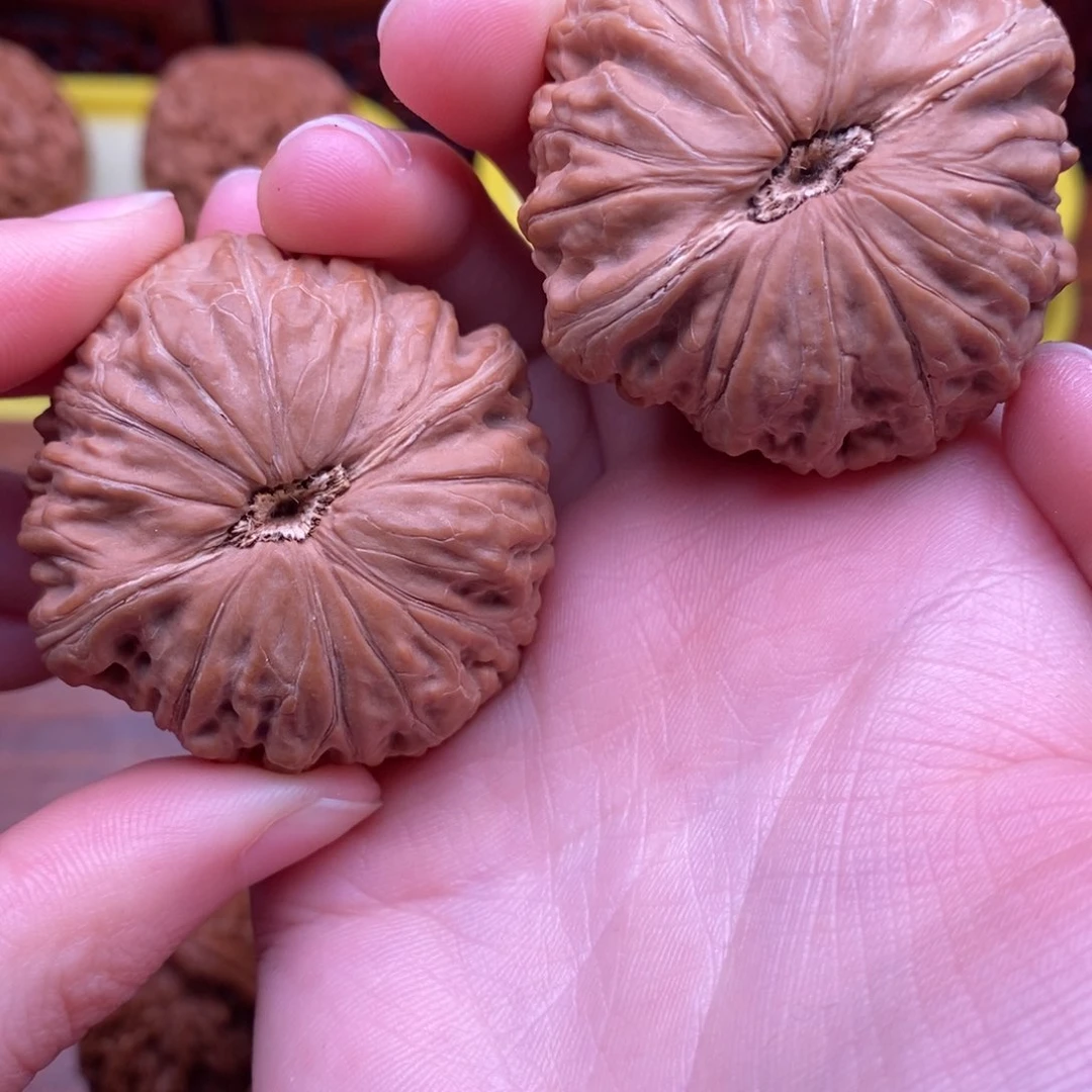 吊坠文玩核桃三****?铁锤