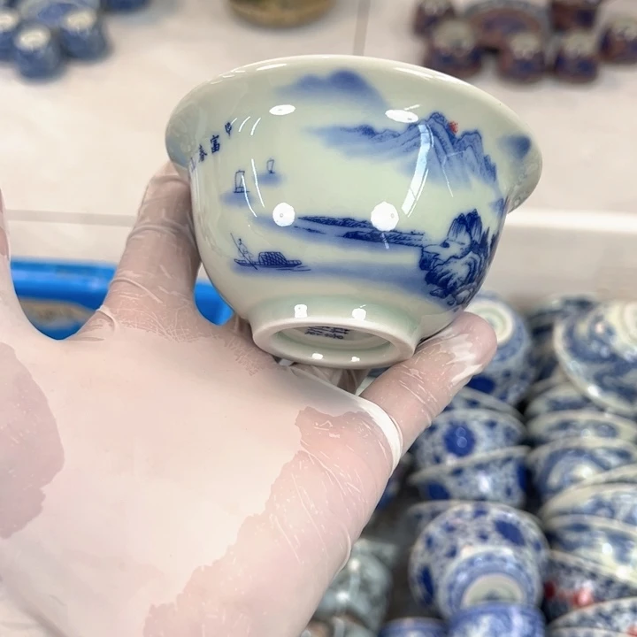 瓷片白青花富春山居图压手杯全品