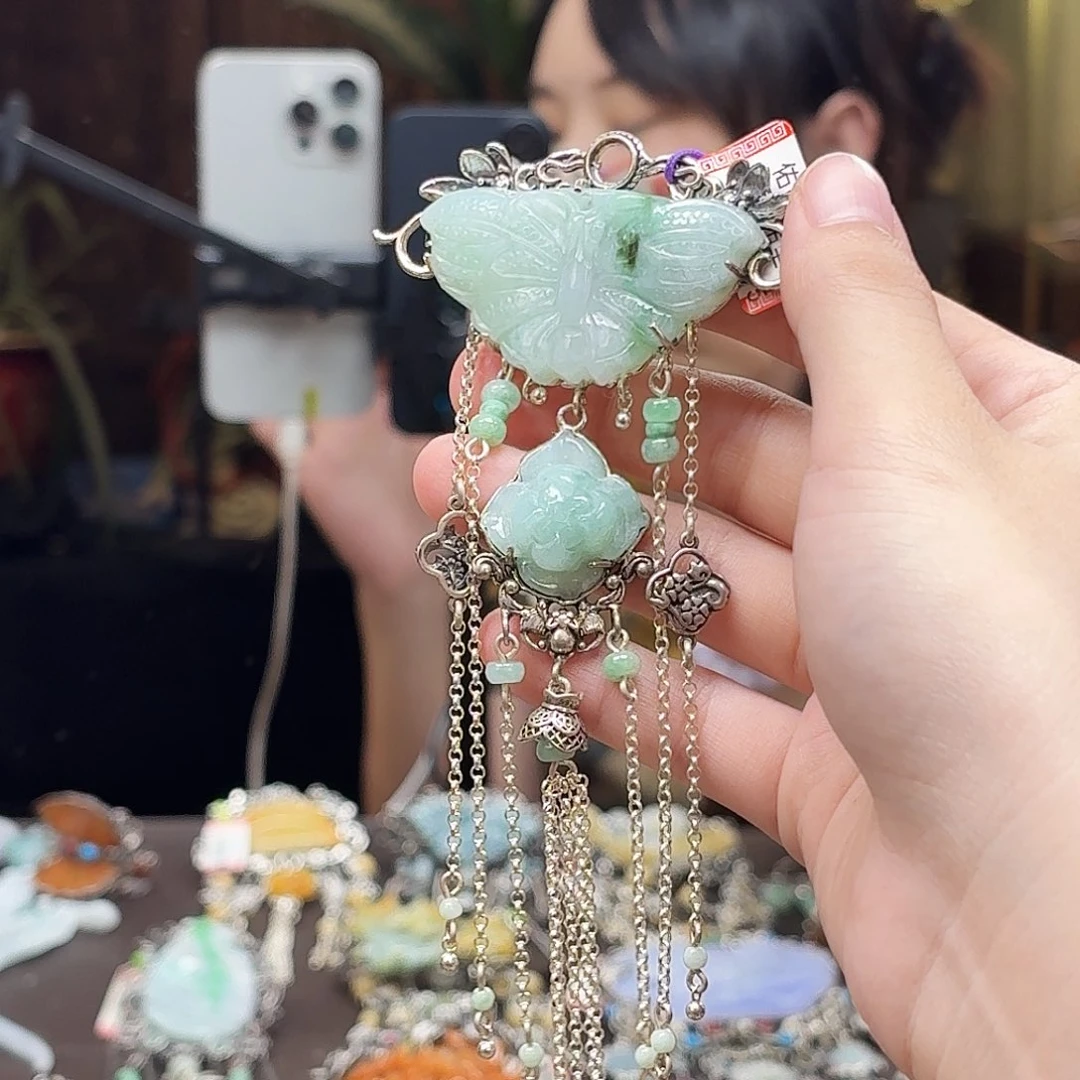 翡翠银S925镶嵌颈饰翡翠吊坠