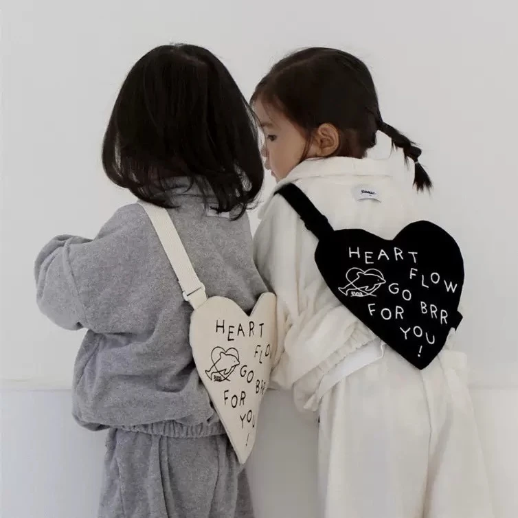 【橘枳哟】设计师款爱心背包