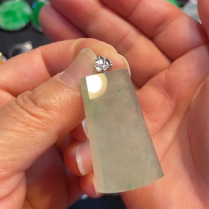 翡翠18K金镶嵌吊坠(不含链)天然缅甸翡翠A货