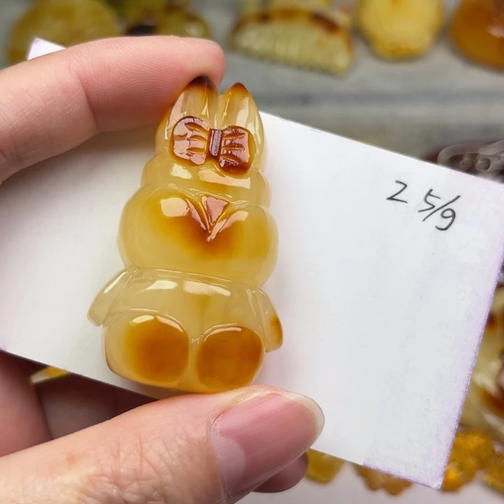 未镶嵌颈饰琥珀琥珀蜜蜡