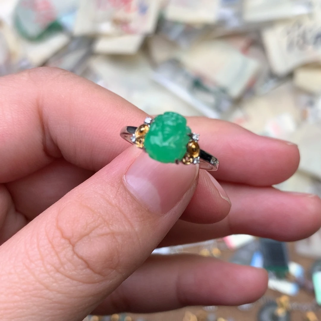 【闪购商品】18K金镶嵌挂件翡翠一