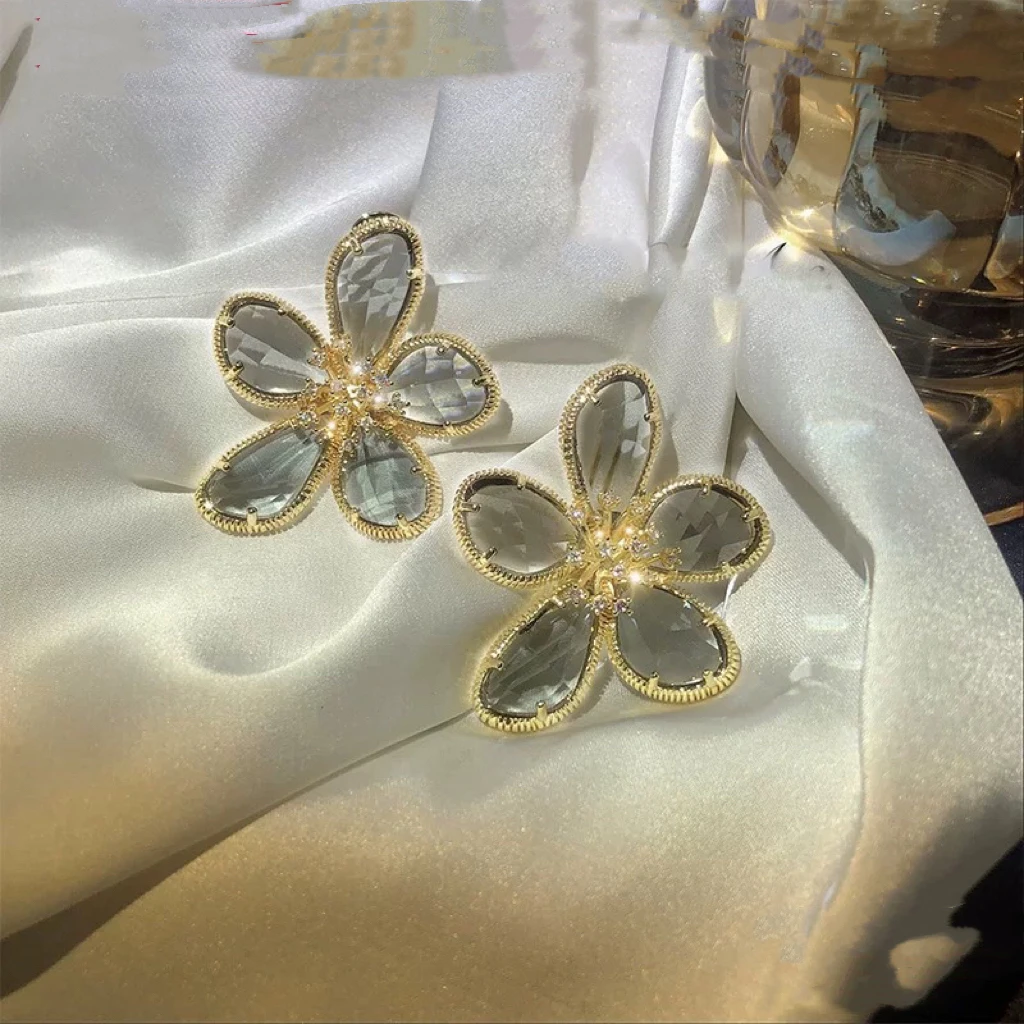 铜合金耳饰 【528】手工重工花瓣耳环花朵耳钉新款潮花气质高级耳饰