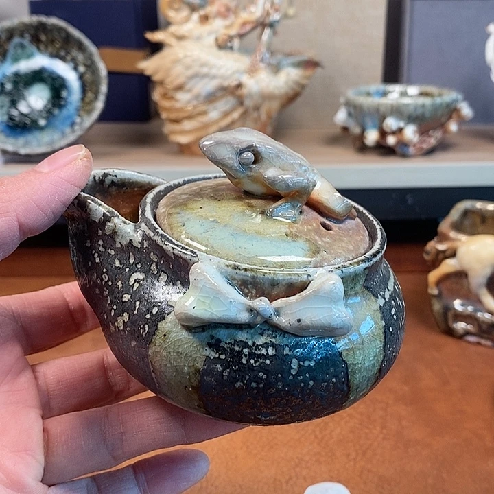 瓷片我们的确是一个人生活