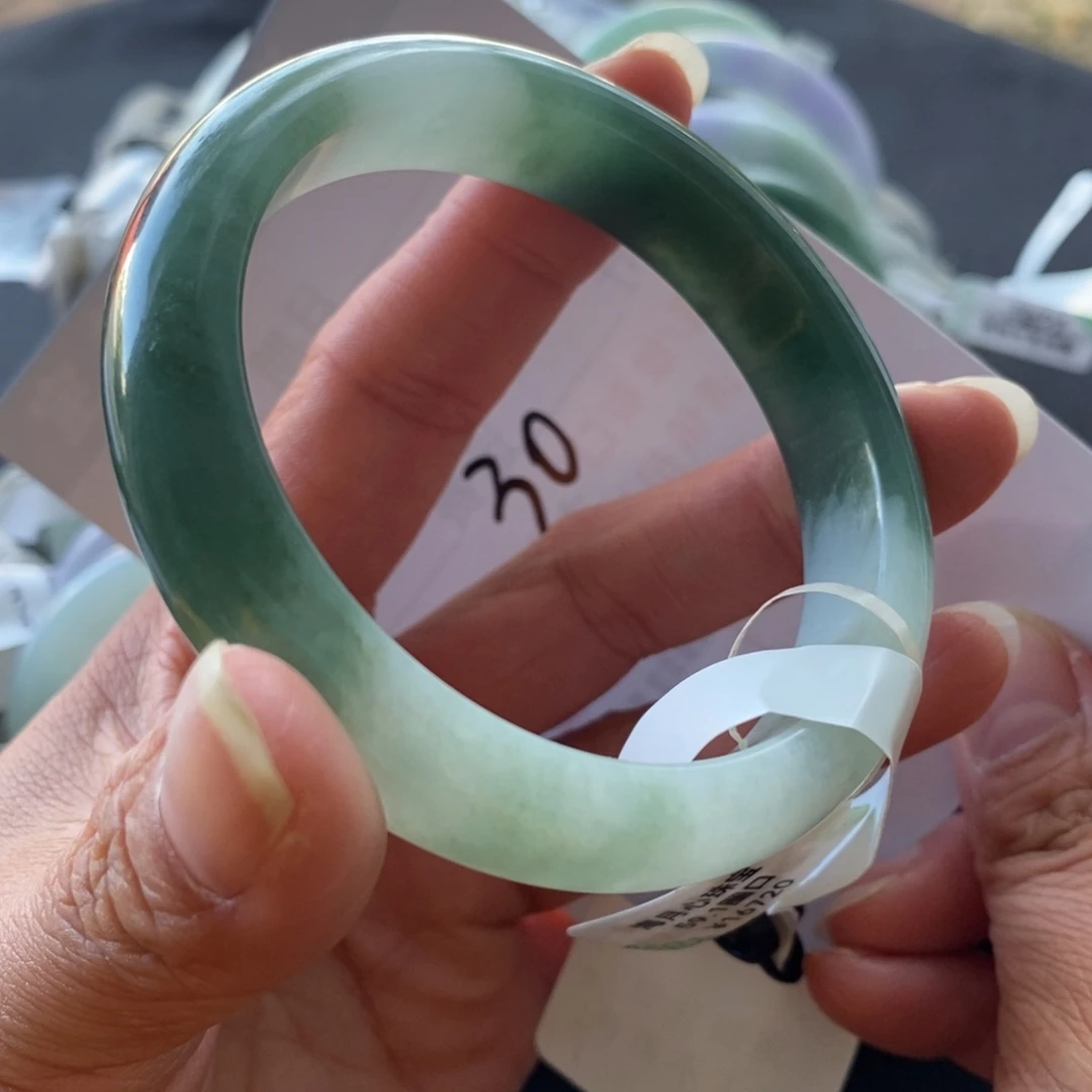 翡翠未镶嵌手镯手镯