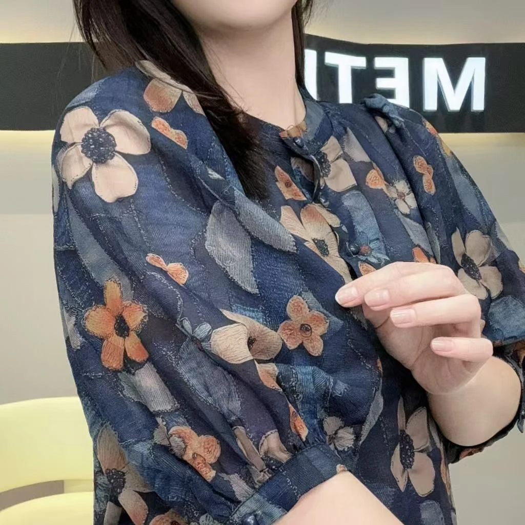 高端时尚舒适感透气上衣女装Q25AC2121