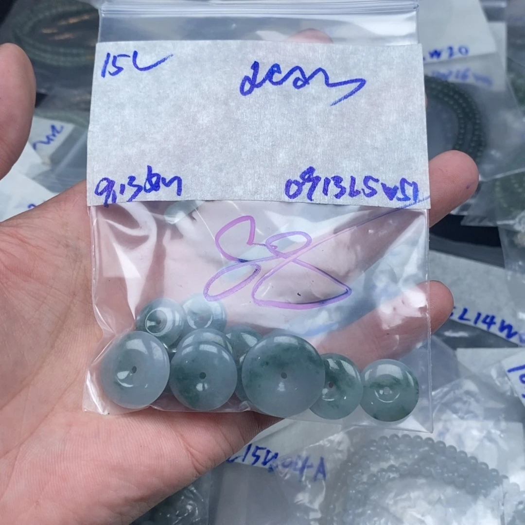 定制翡翠未镶嵌灿*?