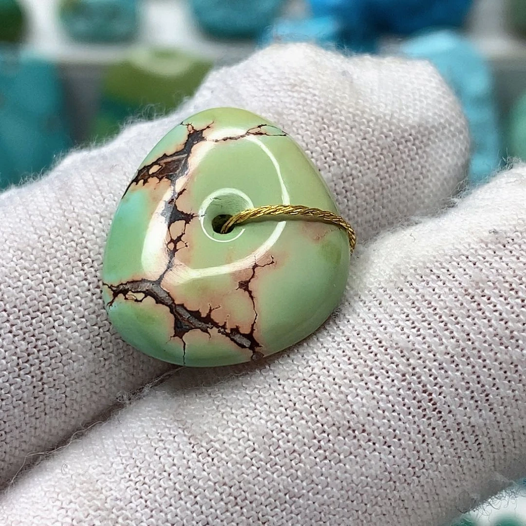 绿松石未镶嵌天然原矿 地大质检