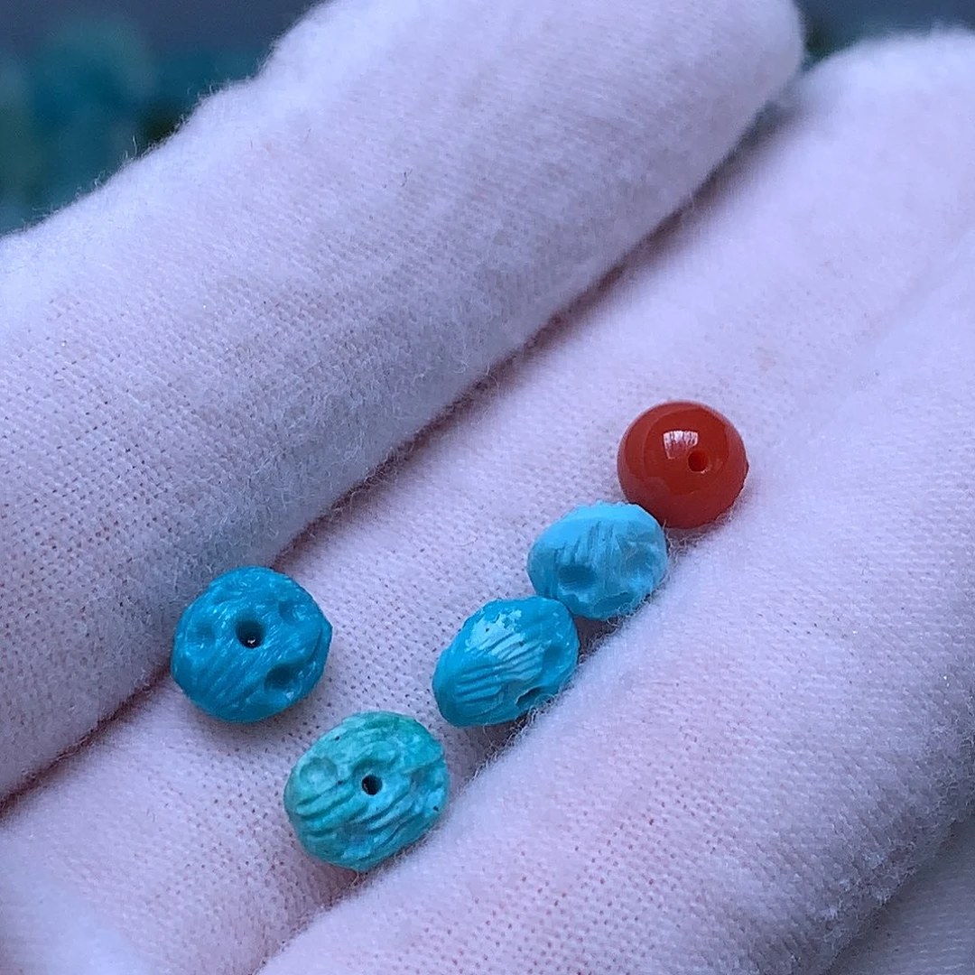 南红玛瑙未镶嵌珠宝奇石