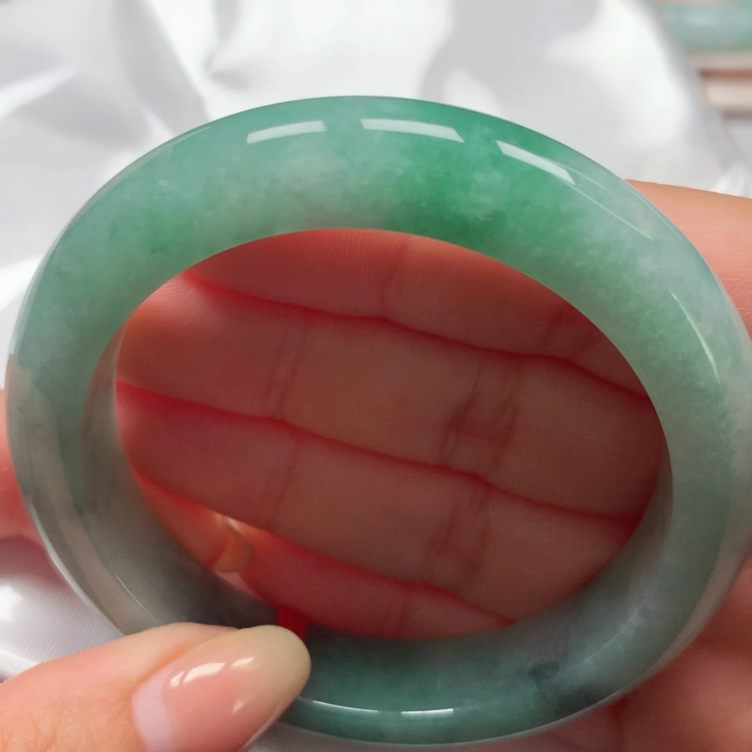 翡翠未镶嵌手镯21满绿飘花