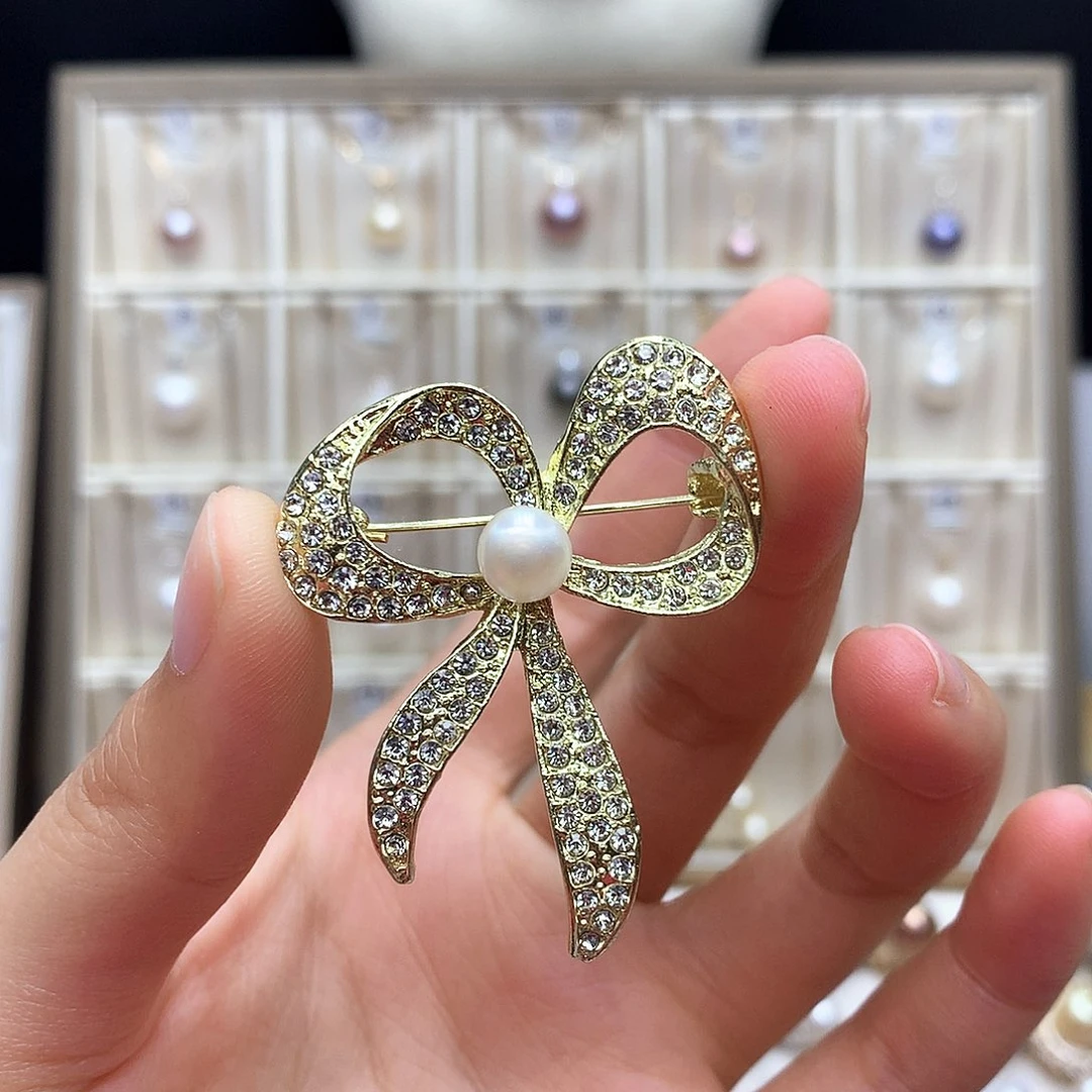 合金淡水珍珠颈饰