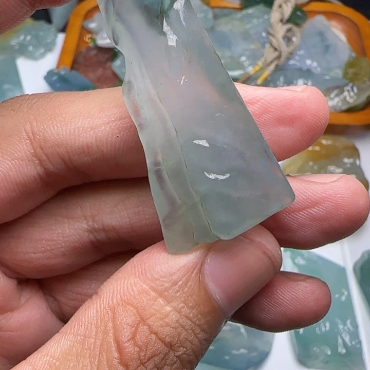 定制翡翠未镶嵌不包工