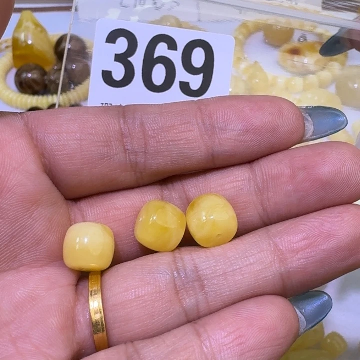 欧***迪裸石琥珀未镶嵌10随机发