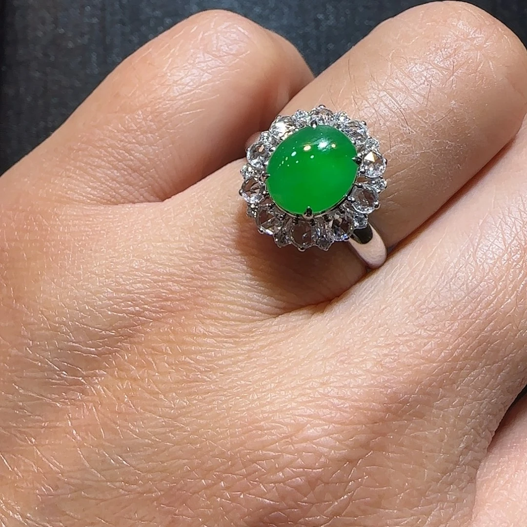 翡翠18K金镶嵌戒指戒指