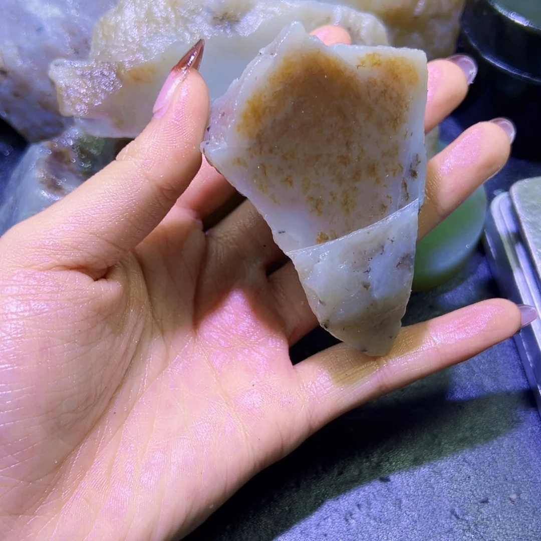 和田玉（糖玉）未镶嵌珠宝半成品