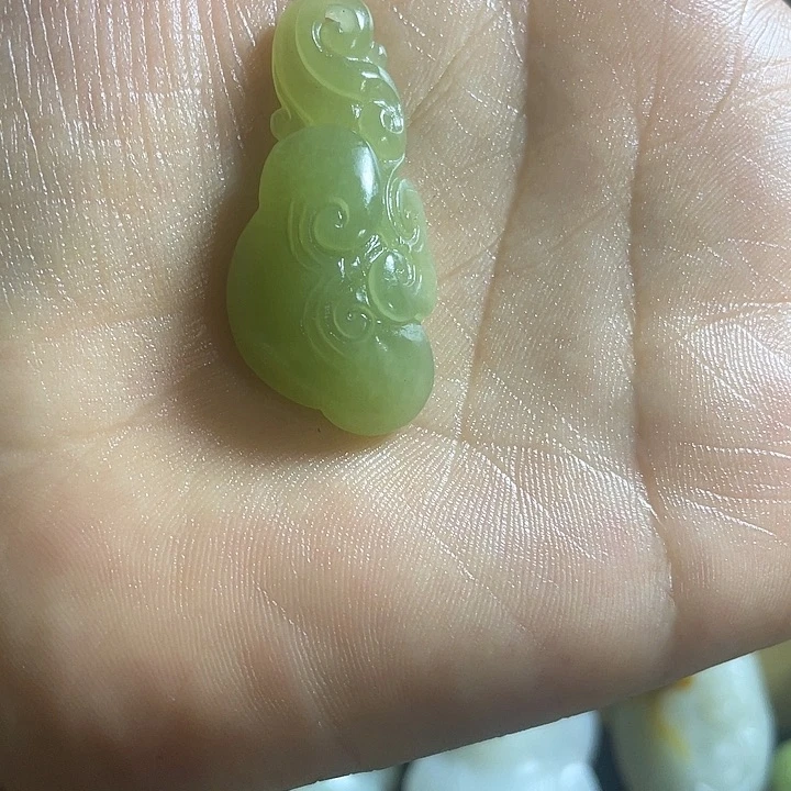 和田玉（糖玉）未镶嵌颈饰